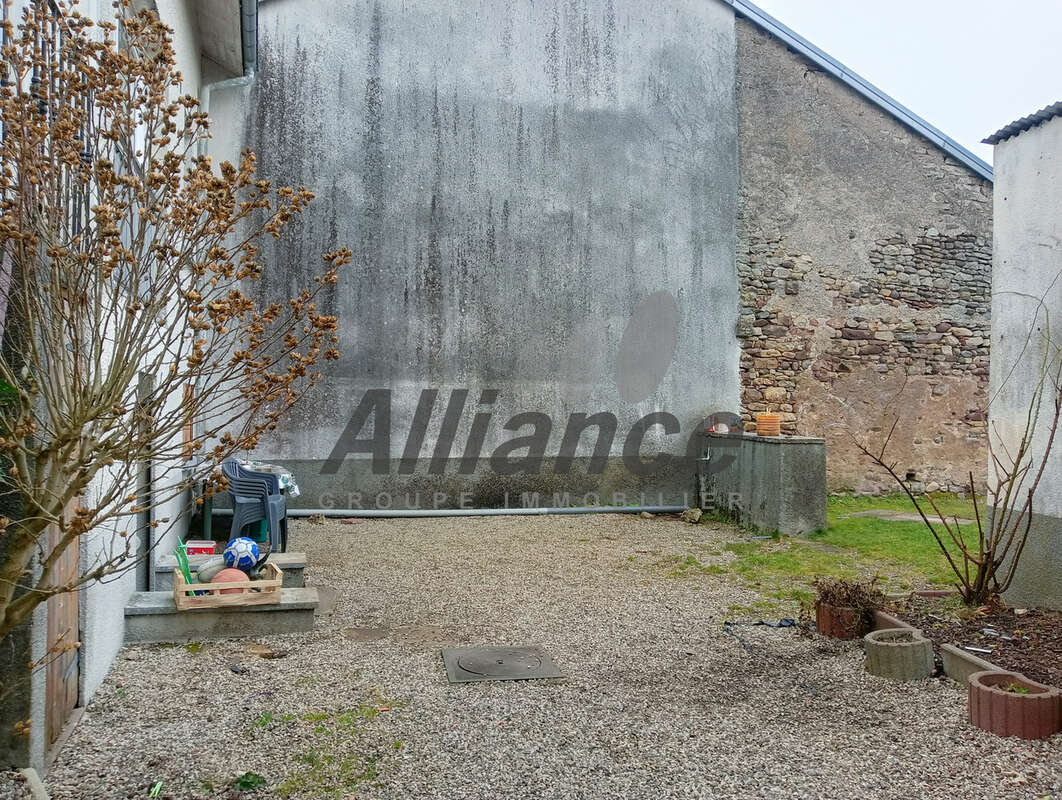 Maison à FROIDECONCHE