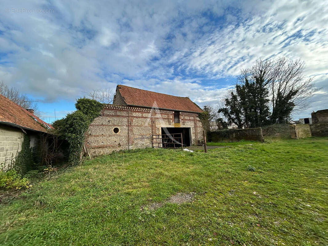 Maison à BERNAY-EN-PONTHIEU