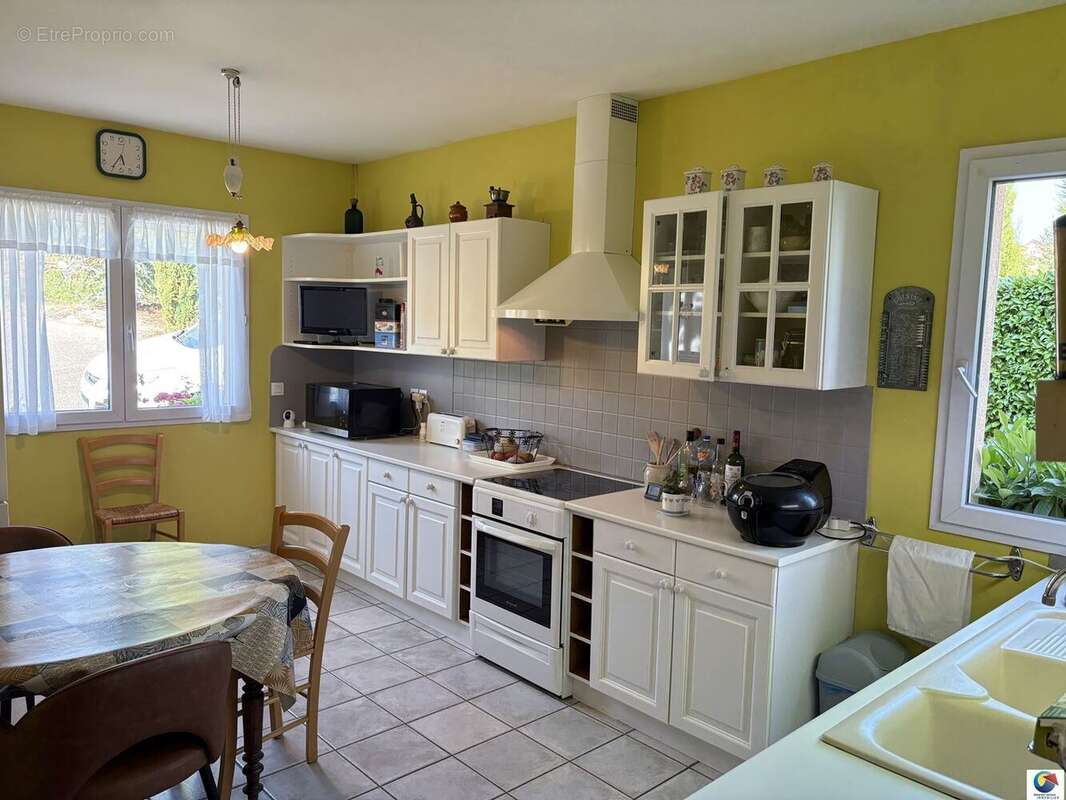 Maison à LA VERPILLIERE