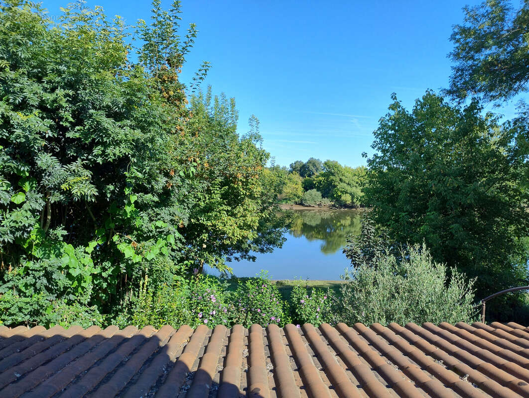 Maison à CIVRAC-SUR-DORDOGNE