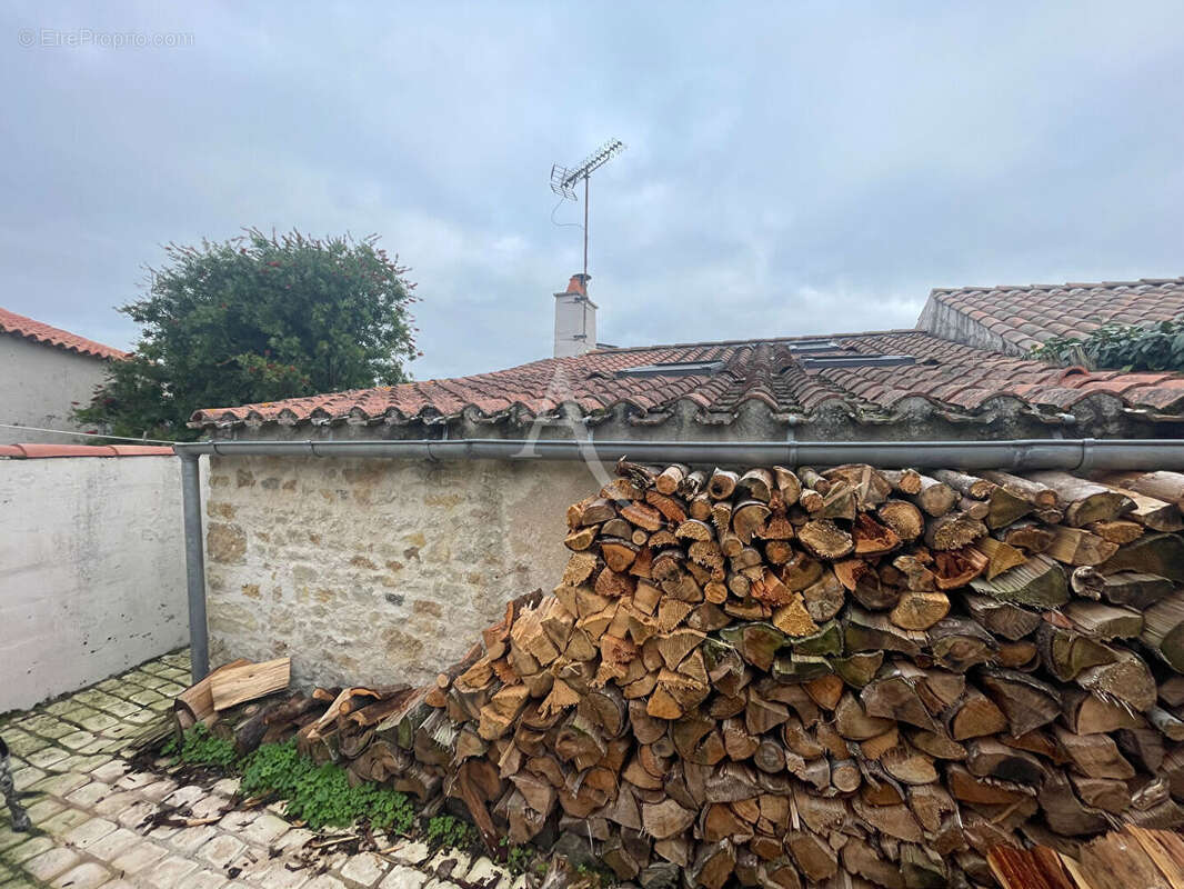 Maison à SAINT-HILAIRE-LA-FORET