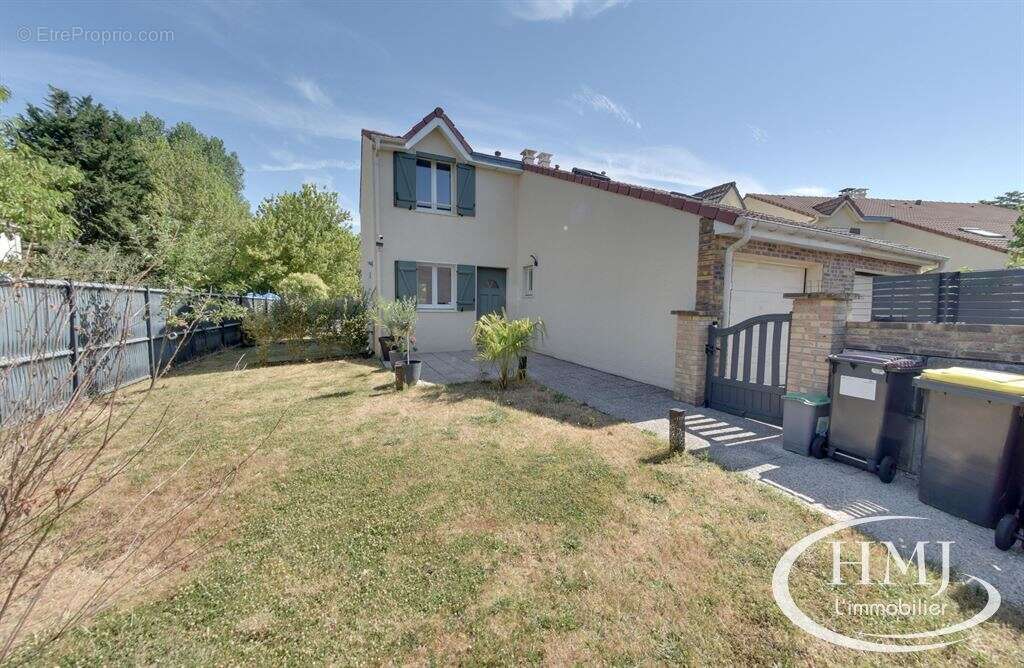 Maison 84 m² à Lisses  - photo 12