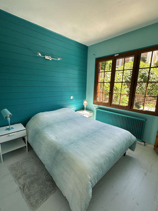 Maison à VAUX-LE-PENIL