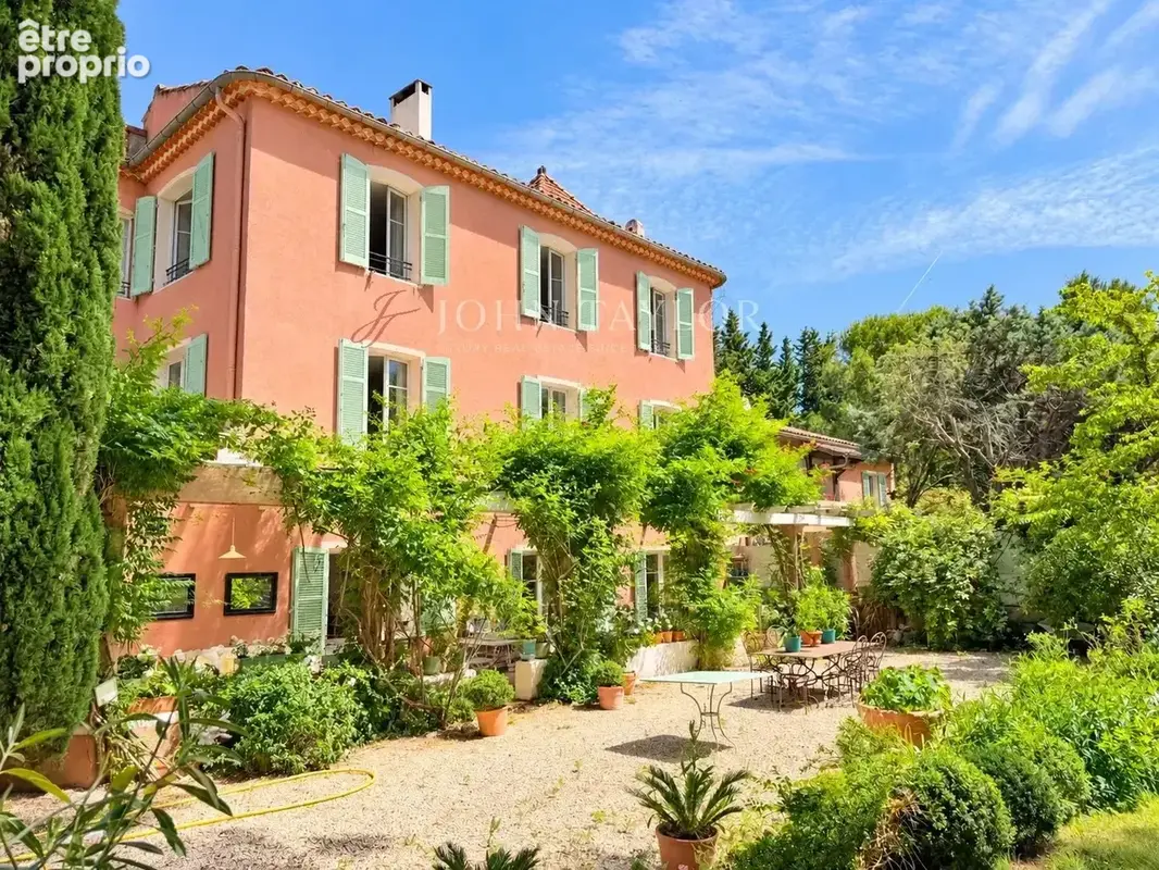 Maison à ORGON
