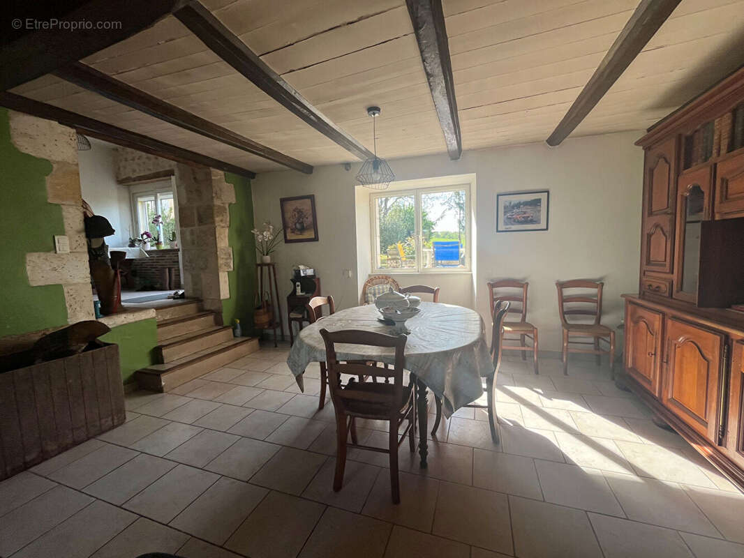 Maison 3 chambres, jardin et dépendances - photo 6