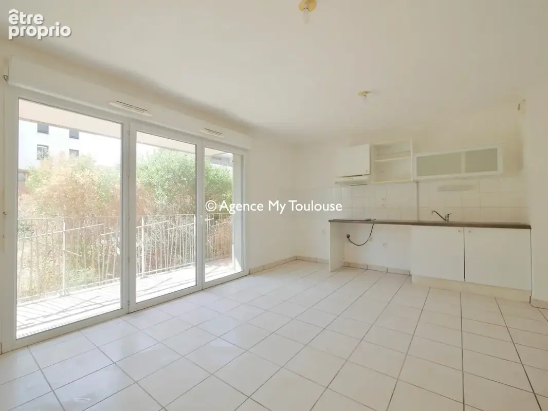 Montaudran, T3 de 70 m2 en rez de chaussée avec grand balcon et 2 places de parking dans résidence récente - photo 6