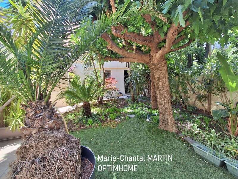 Appartement à MARSEILLE-5E