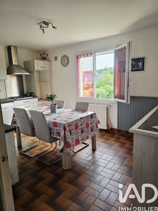 Photo 8 - Maison à LA CHAPELLE-DES-MARAIS