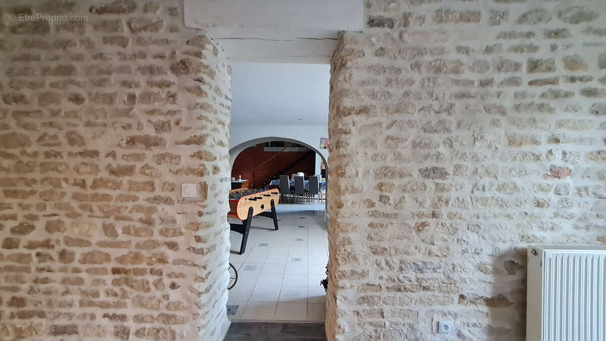 Maison à ASNIERES-SUR-NOUERE