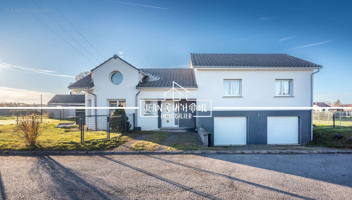 Maison à GRANDVILLERS