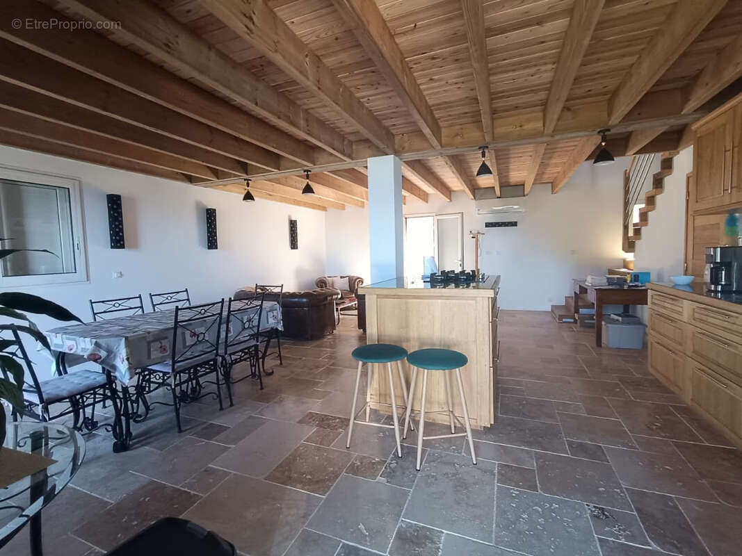 Maison à PETITE-ILE