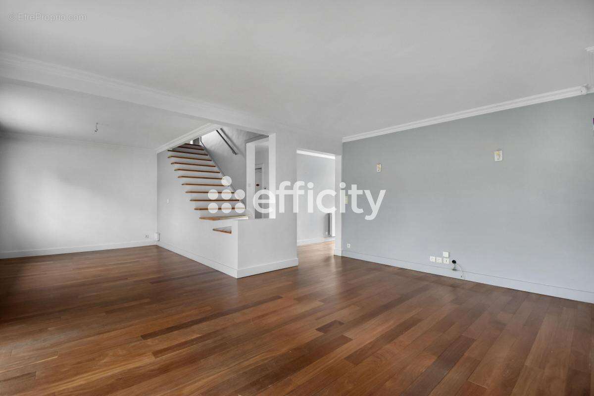 Maison à CROISSY-SUR-SEINE