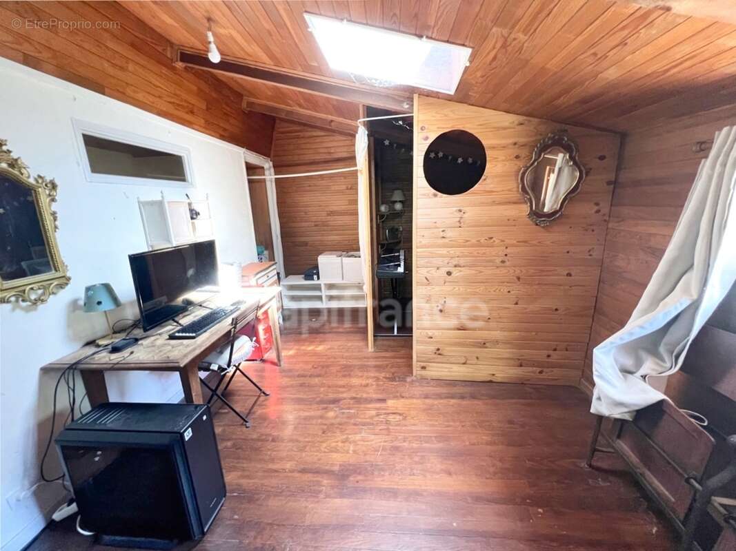 Maison à vendre à Digne-les-Bains – 115 m², 4 chambres, jardin arboré de 300 m², fort potentiel - photo 14