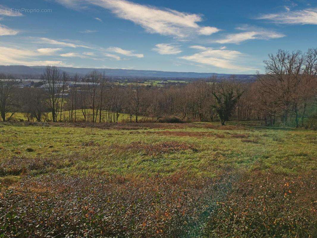 Terrain à GAGNAC-SUR-CERE