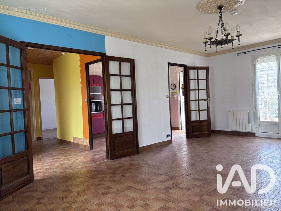 Maison 75 m² à Ernee  - photo 9