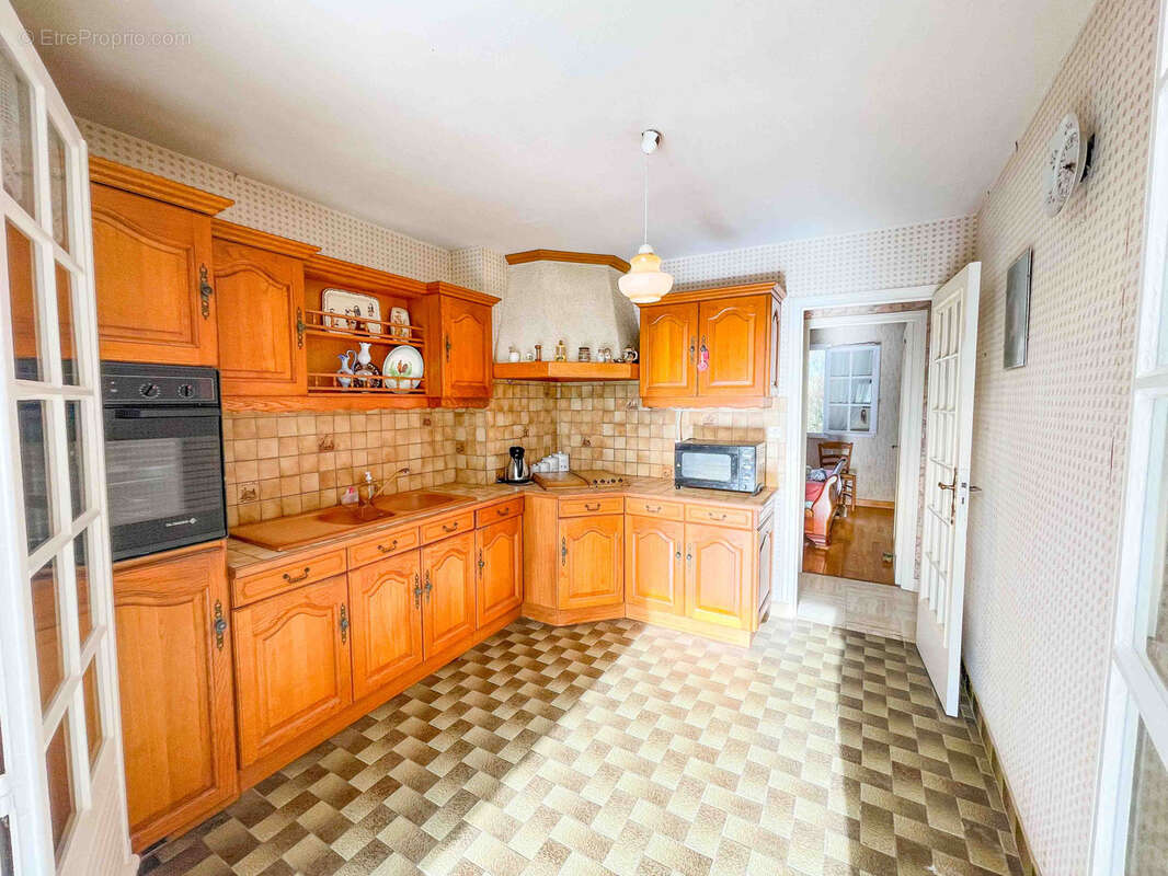 Maison à LOGONNA-DAOULAS