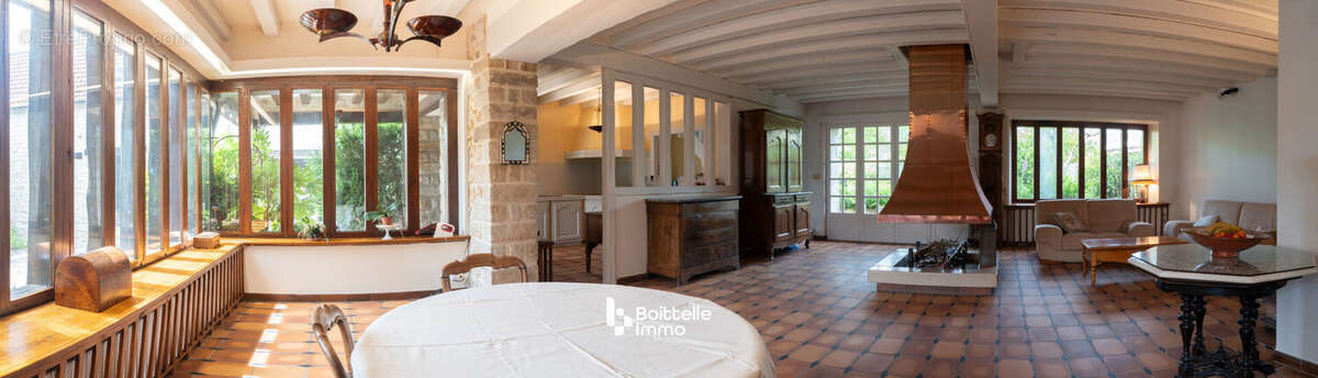 pièce à vivre maison 1
