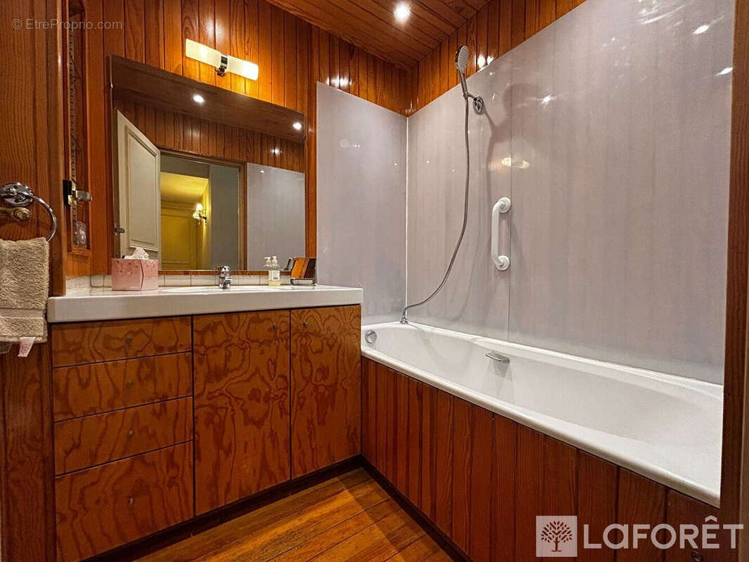 Appartement à BOULOGNE-BILLANCOURT