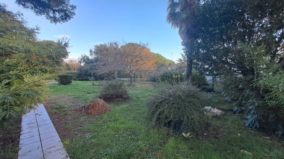 Terrain à BREUILLET