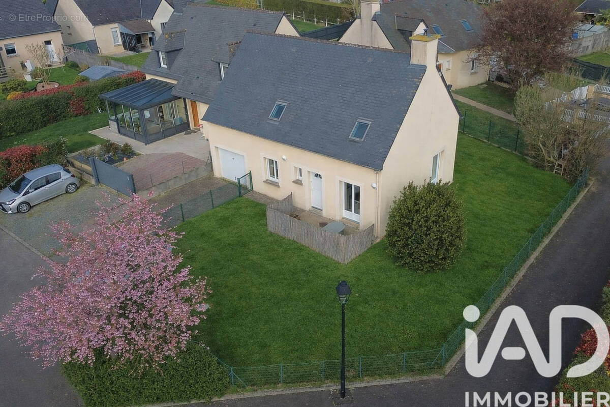 Photo 1 - Maison à MINIAC-MORVAN