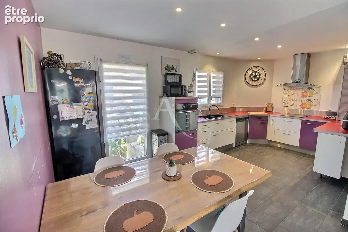 Villa de plain-pied récente f4 de 84 m² + garge sur terrain 3 faces - photo 6