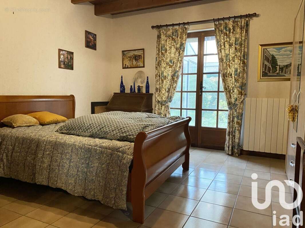 Photo 9 - Maison à SAINT-MEME-LES-CARRIERES