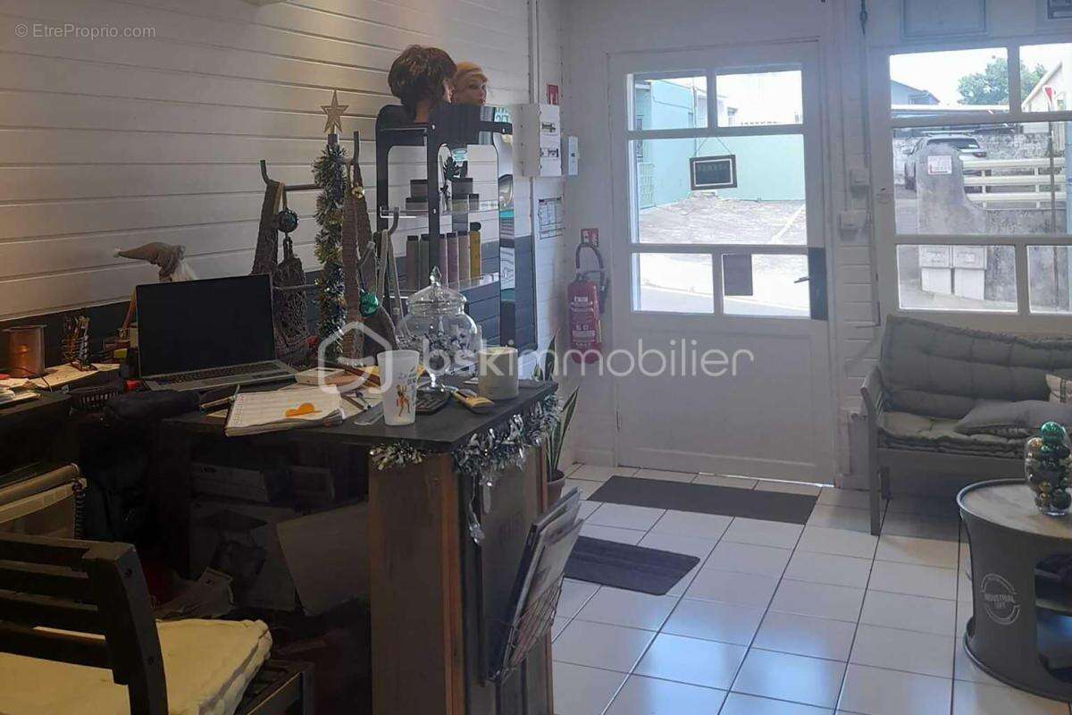 Commerce à SAINT-JOSEPH