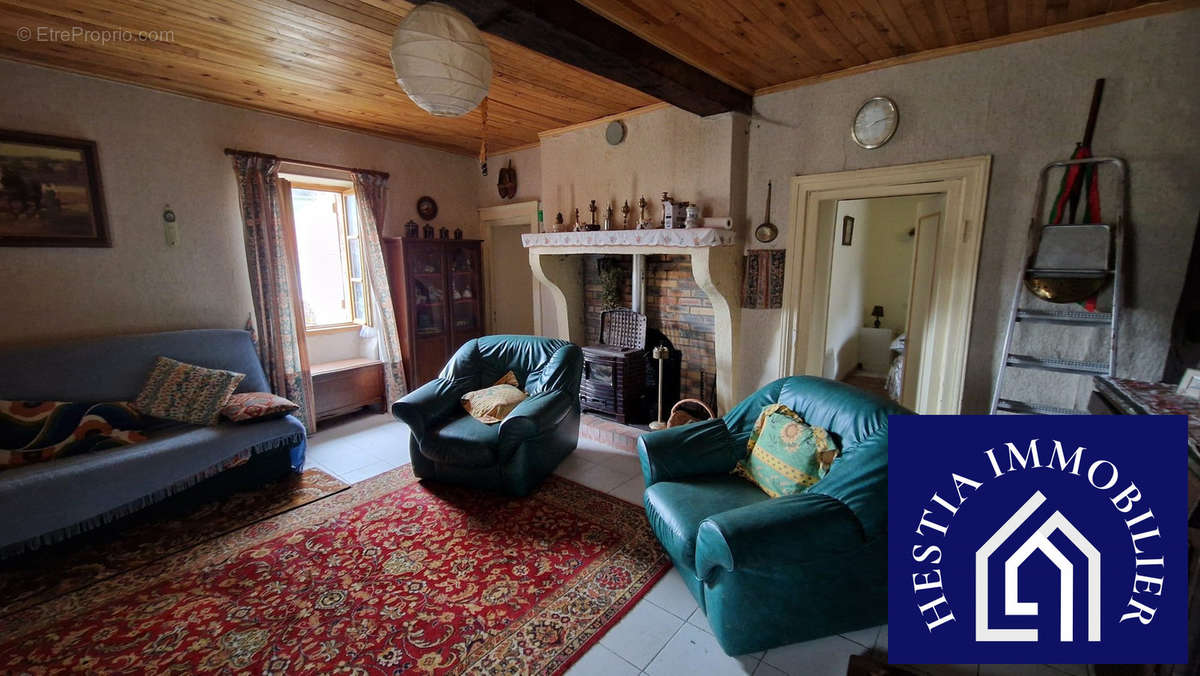 Maison à MASSINGY-LES-SEMUR