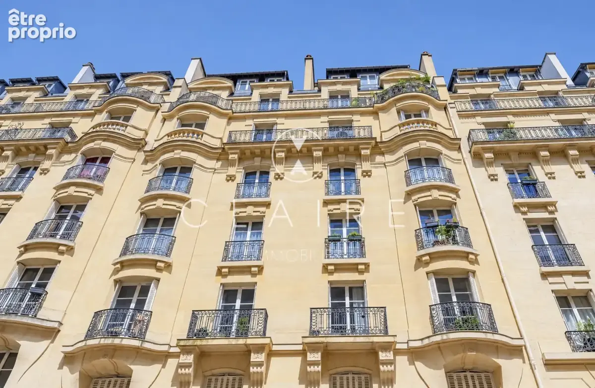 Appartement 5 pièces 101 m² · à Paris-16e · 101 m² · 865 000 €