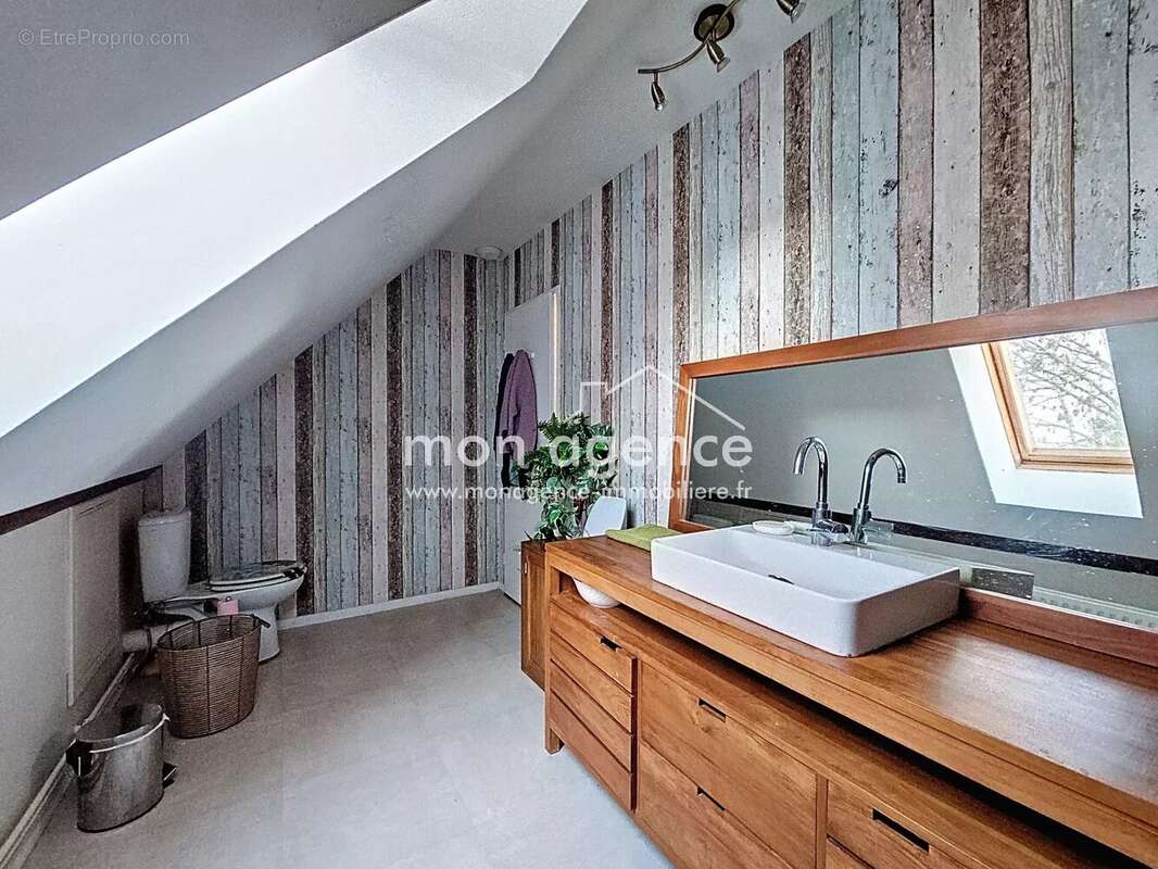 Maison à LA NEUVILLE-CHANT-D&#039;OISEL