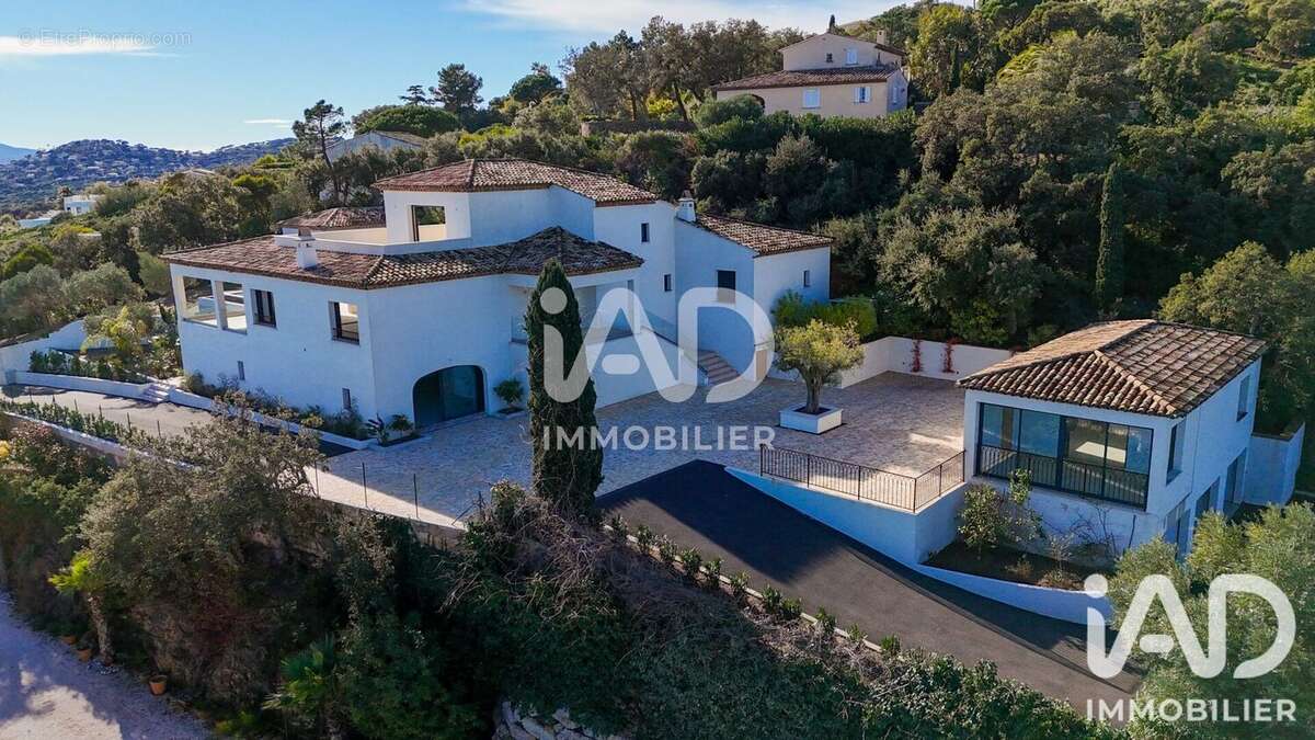 Maison 416 m² à Sainte-Maxime  - photo 6