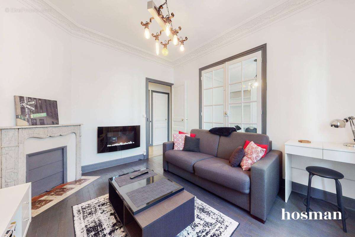 Appartement à COURBEVOIE