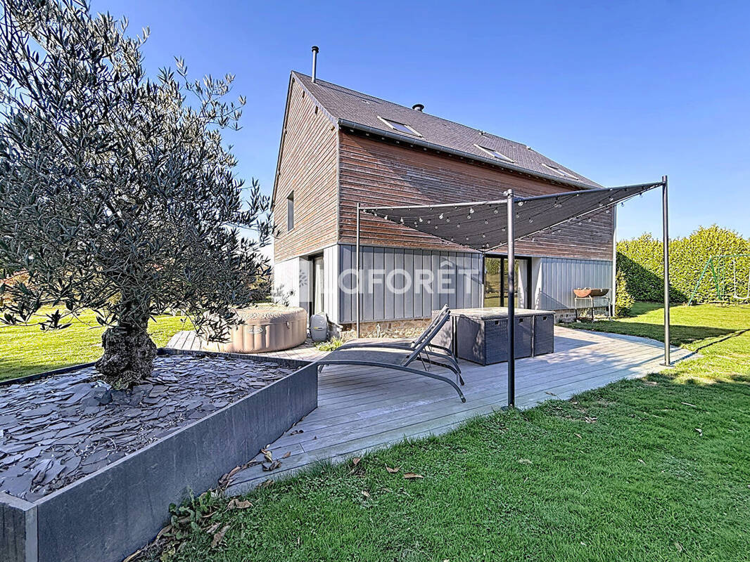 Maison à BELLOU-EN-HOULME