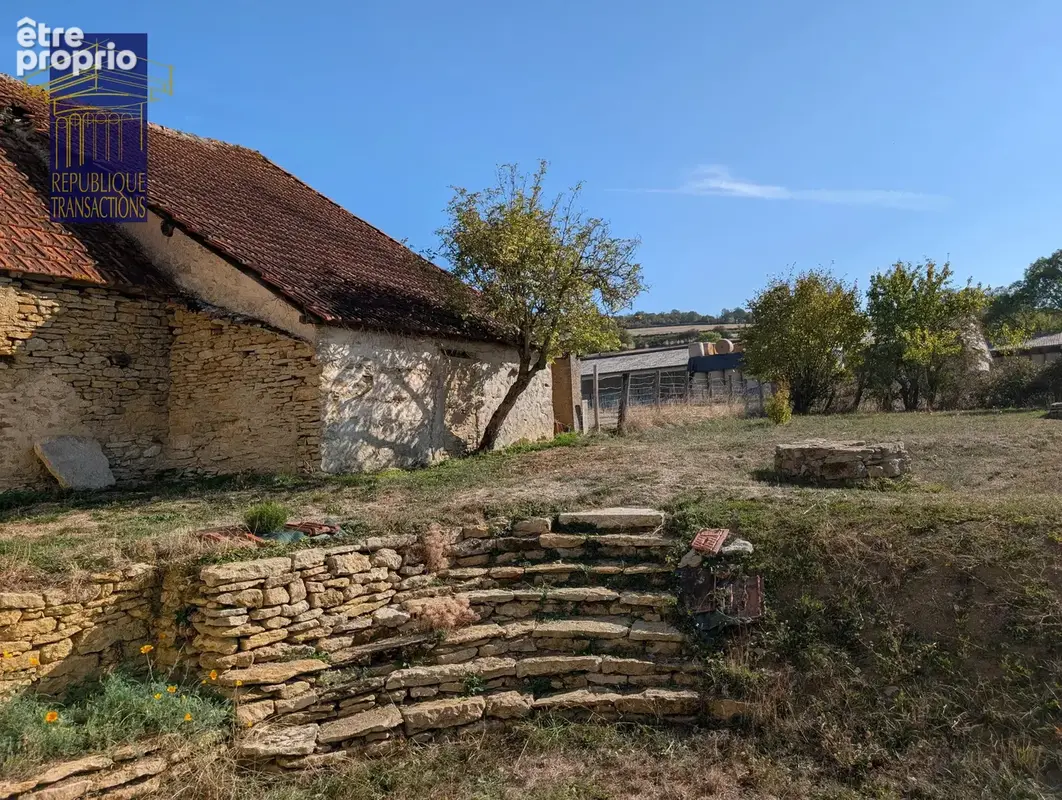 Maison de village avec dépendances – Allerey - photo 10