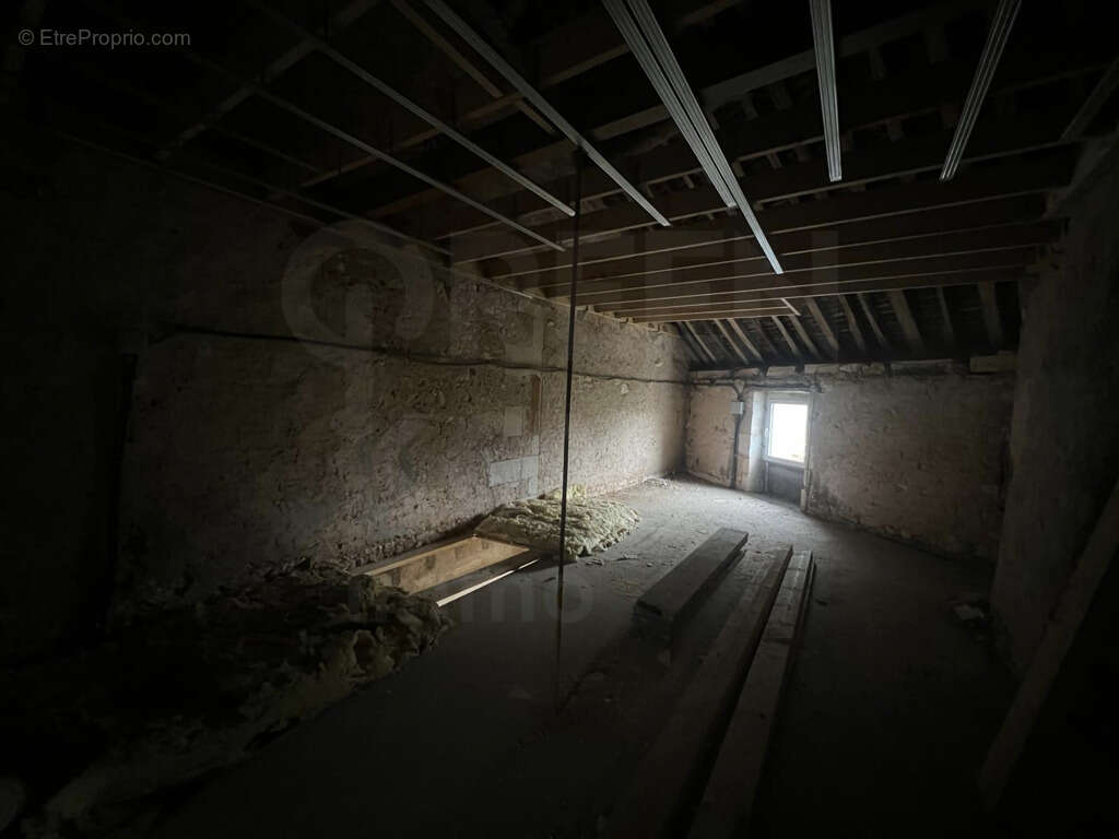 Maison à SOUGERES-EN-PUISAYE