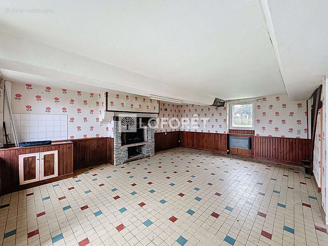 Maison à BELLOU-EN-HOULME