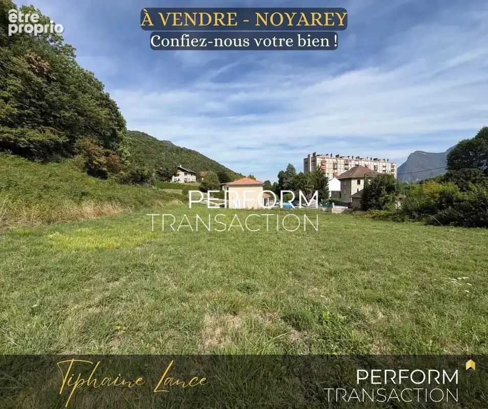 Terrain à NOYAREY