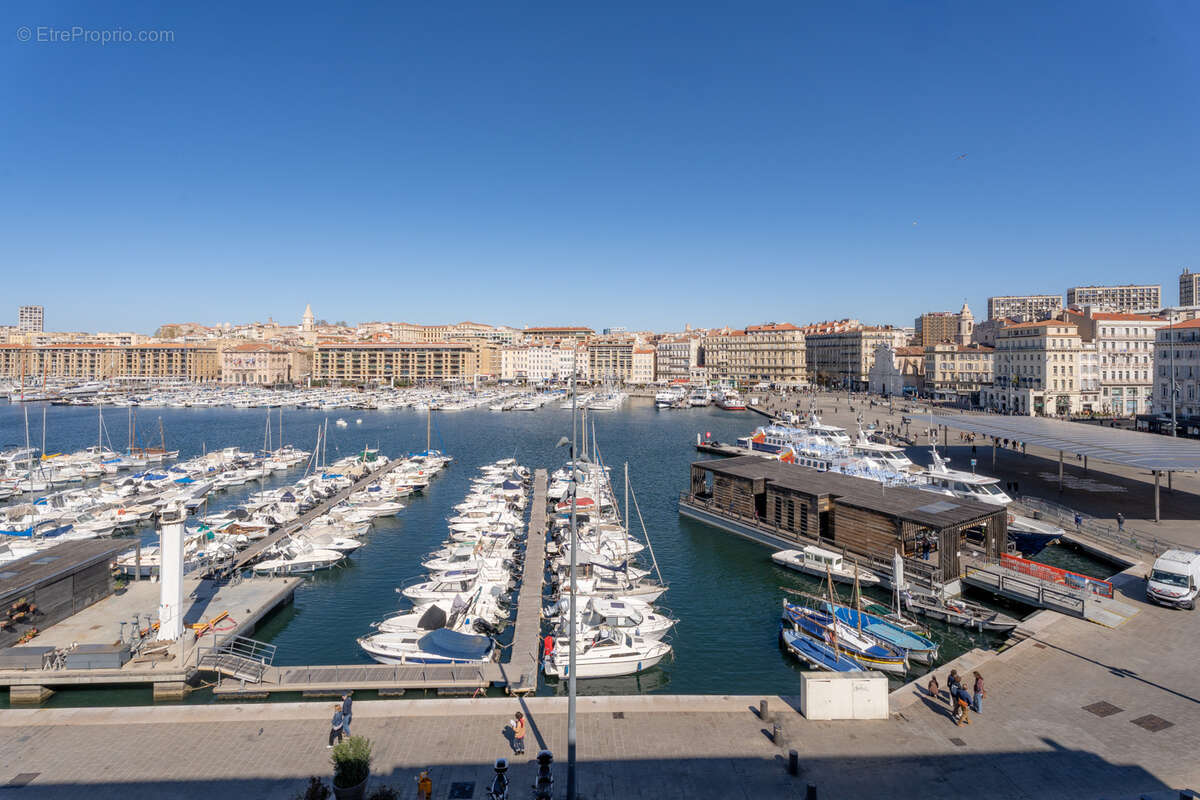 Appartement à MARSEILLE-1E