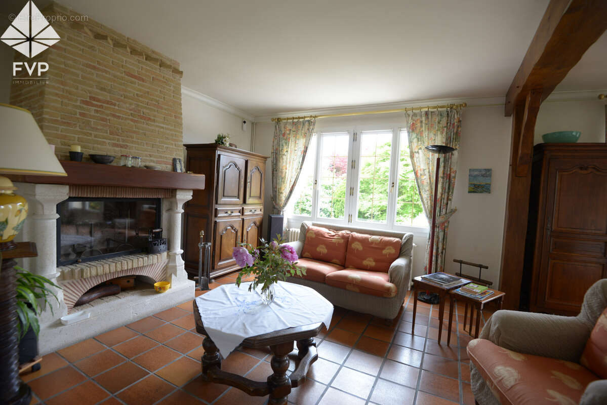 Maison à GRUCHET-LE-VALASSE