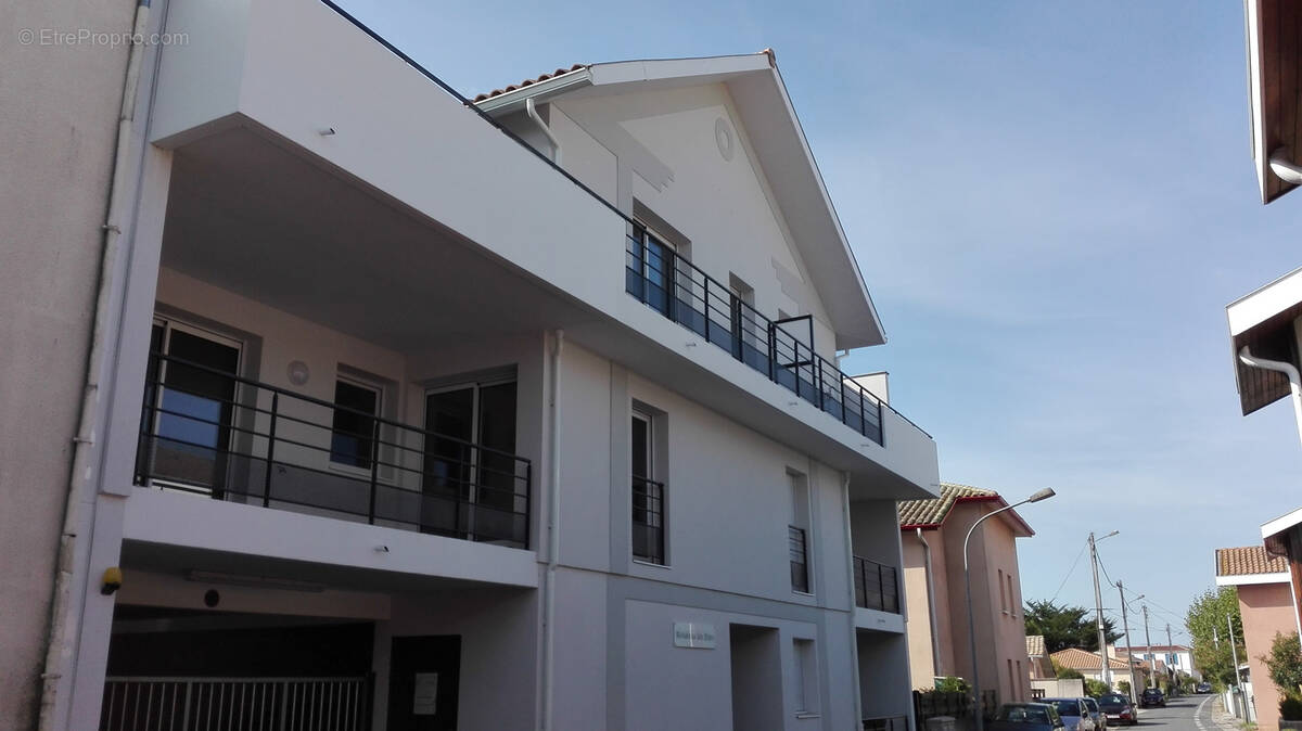 Parking à GUJAN-MESTRAS