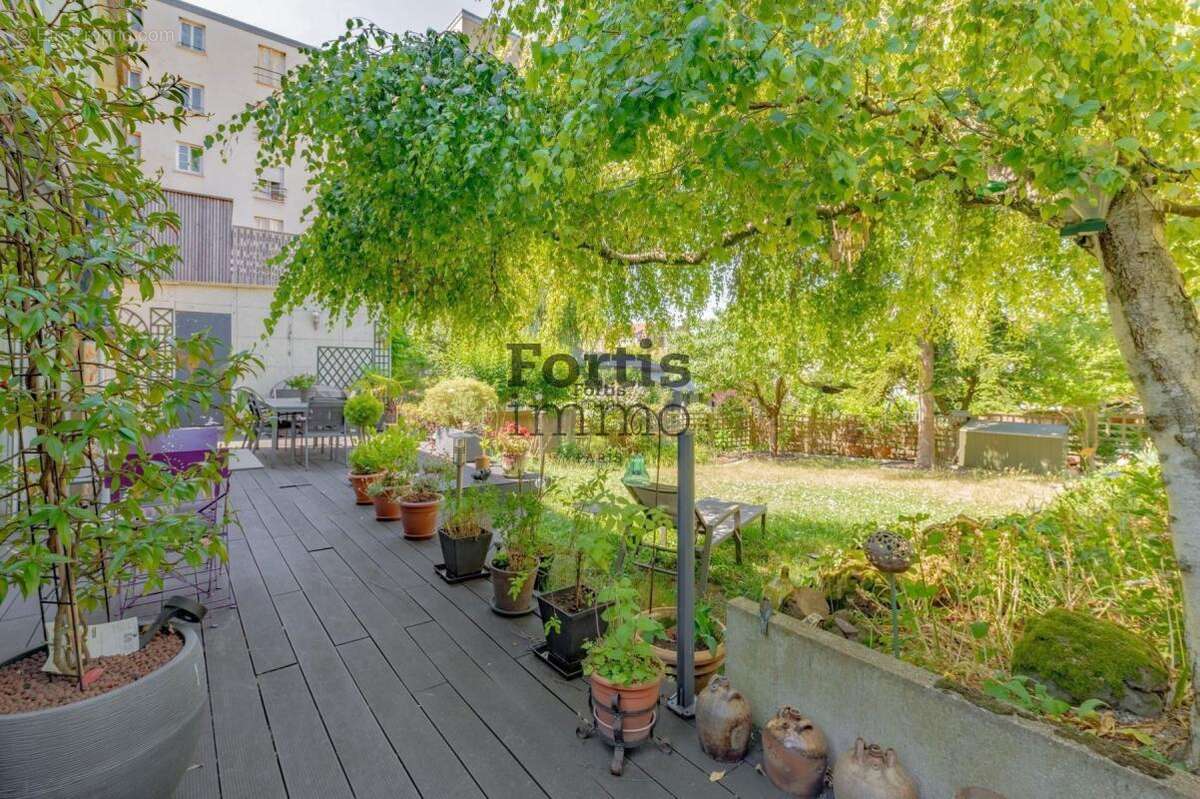 Maison à FONTENAY-SOUS-BOIS