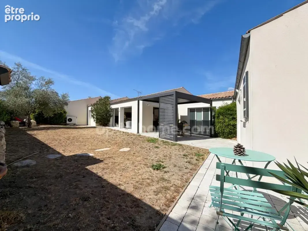Maison à vendre 4 pièces de plain-pied avec jardin & garage LONGEVES (17) - photo 11