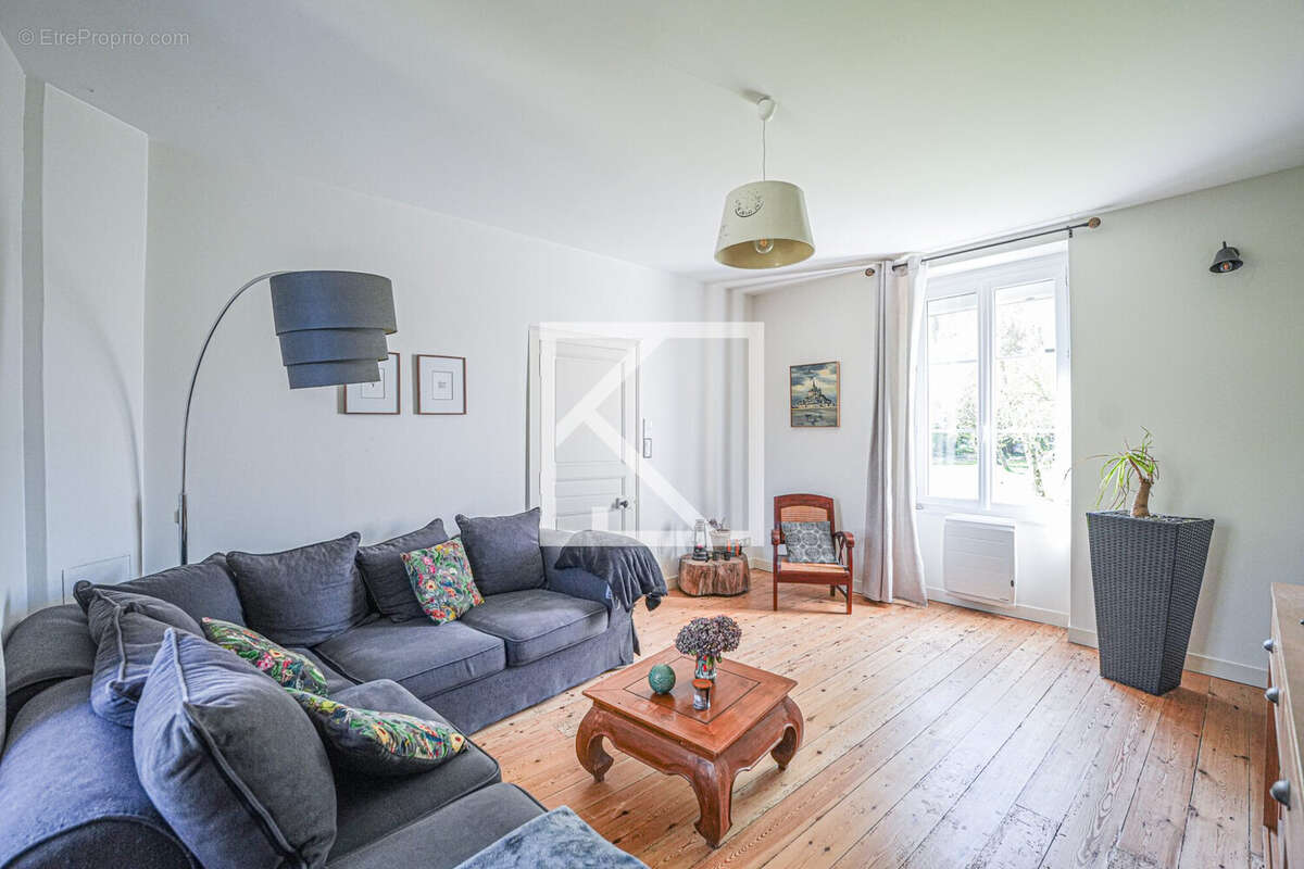 Maison à LOIGNE-SUR-MAYENNE