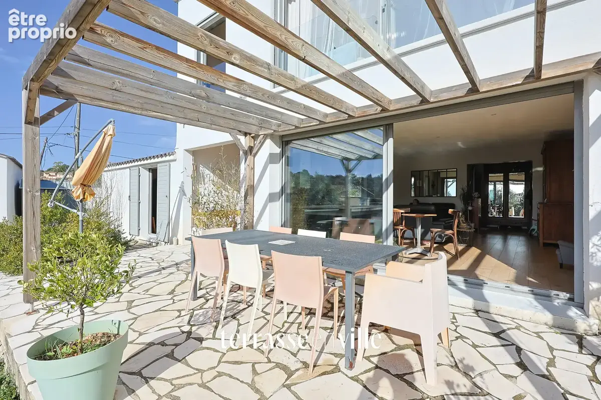 La ciotat - figuerolles - maison familiale - t6 - 204 m2 + t2 40 m2 - piscine - parcelle 1041m2 - vue mer - 1 - photo 21