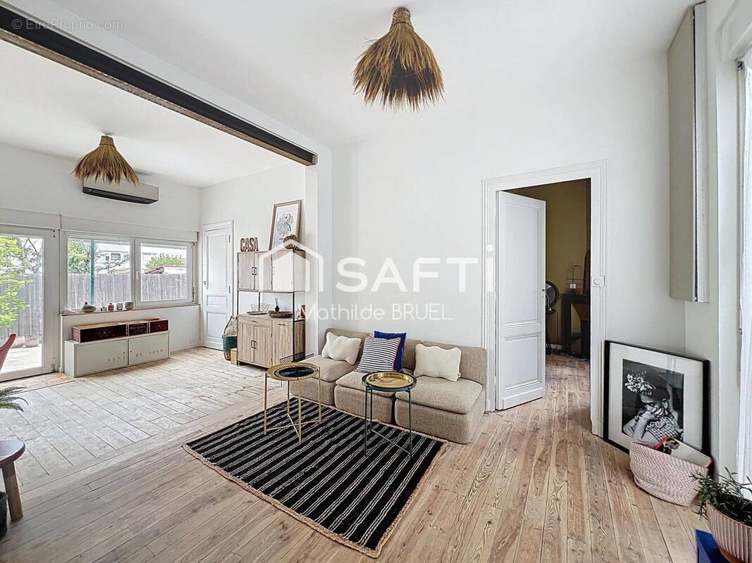 Photo 1 - Maison à VILLENAVE-D'ORNON