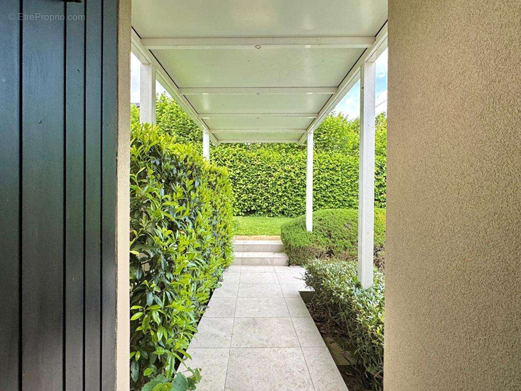 Maison d'architecte /magnifique terrain /vue dégagée/15 Minutes CHU - photo 5