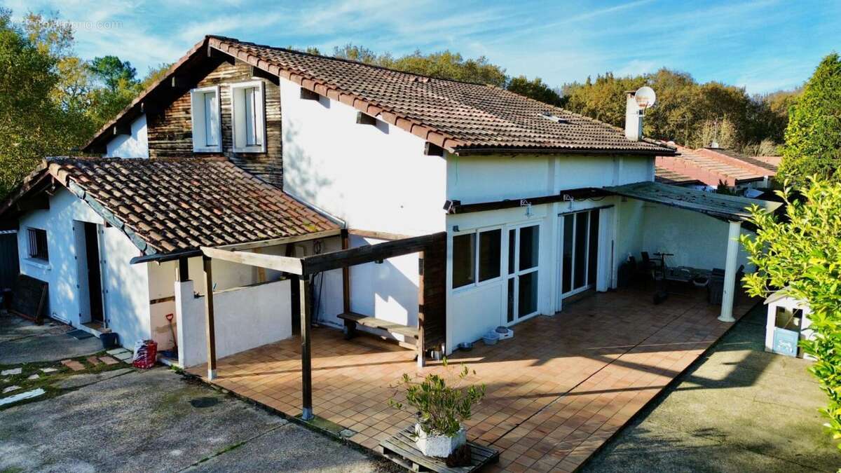 Maison à AUREILHAN