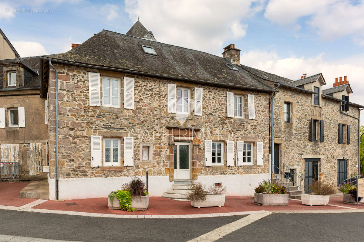 Maison à SAINTE-FEREOLE