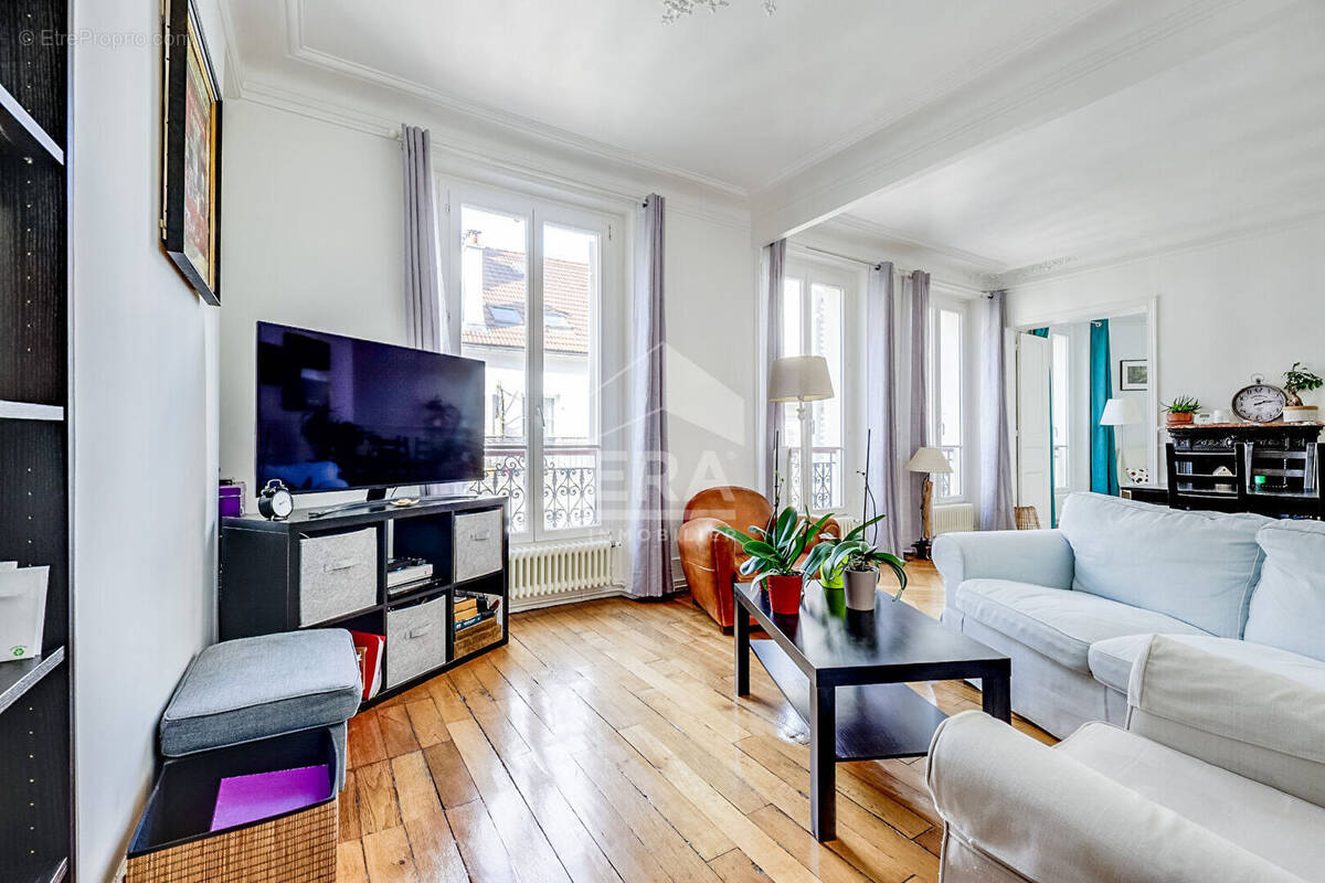 Appartement à PARIS-17E
