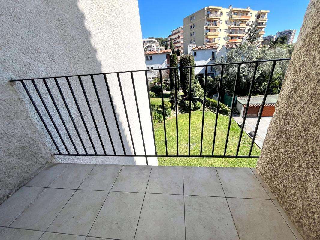 Appartement à LE CANNET